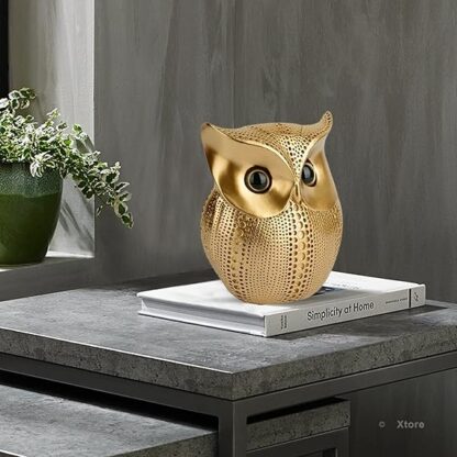 Modern-Classy-Ceramic-Showpiece